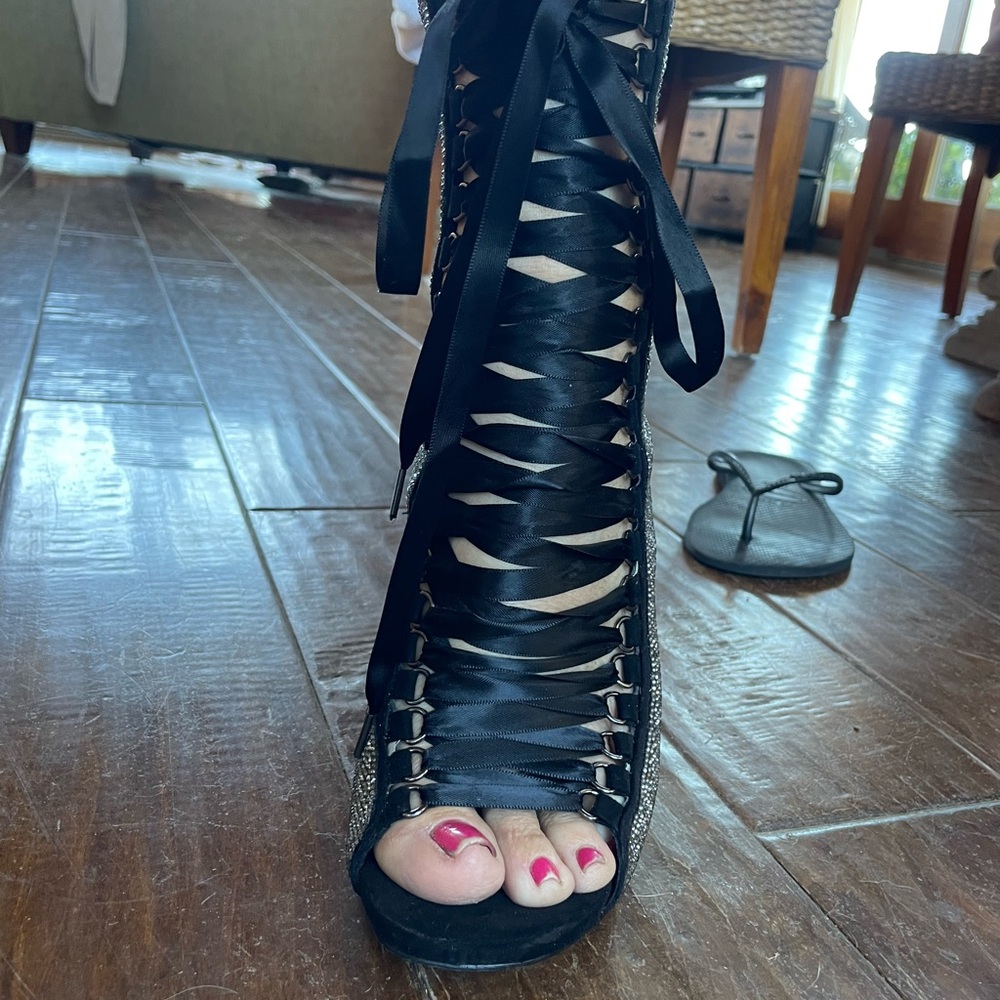 Steve Madden Black Lace-Up Rhinestone Sparkly Ankle Booties